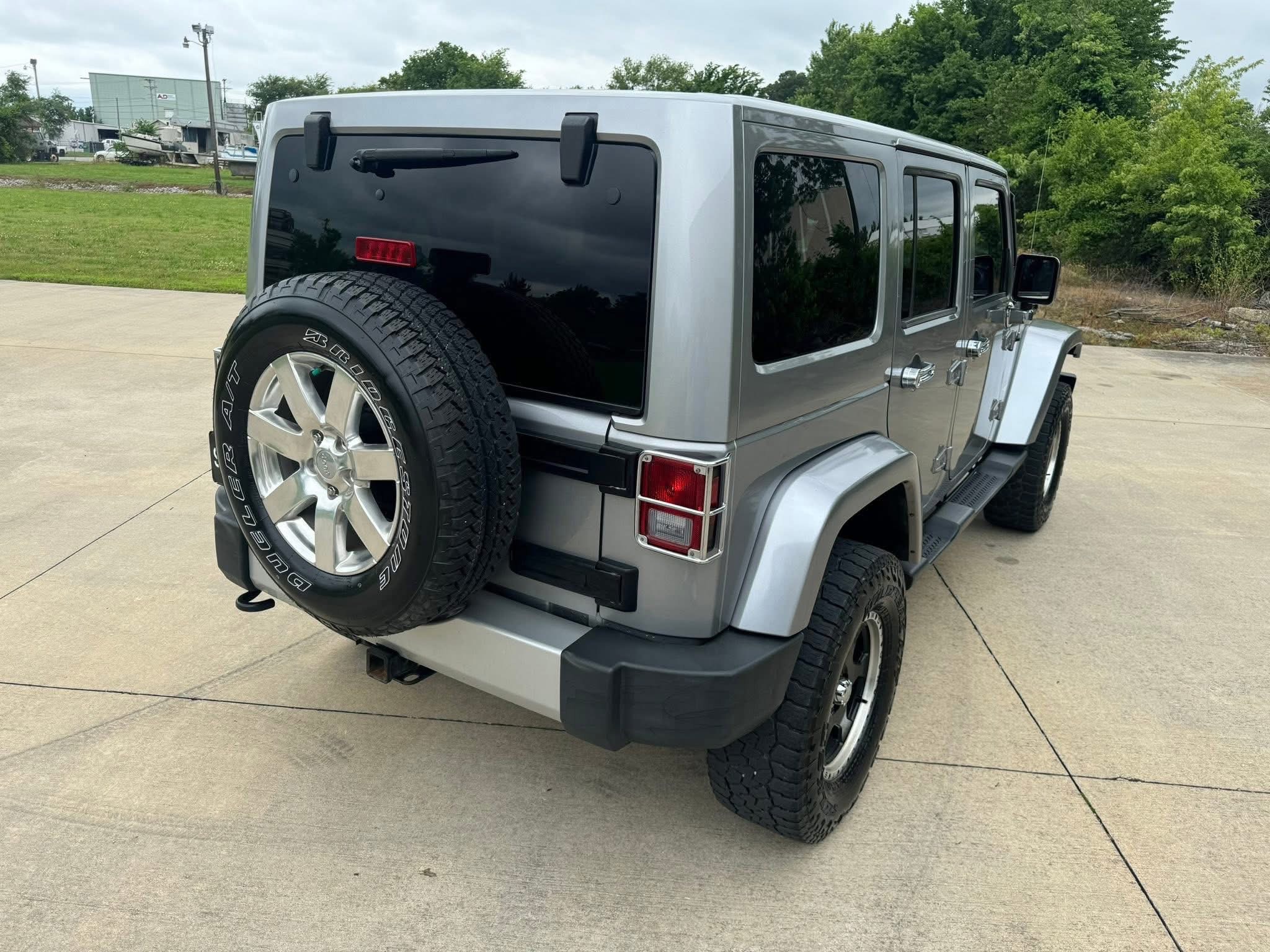 
								2013 Jeep Wrangler Sahara 4×4 full									