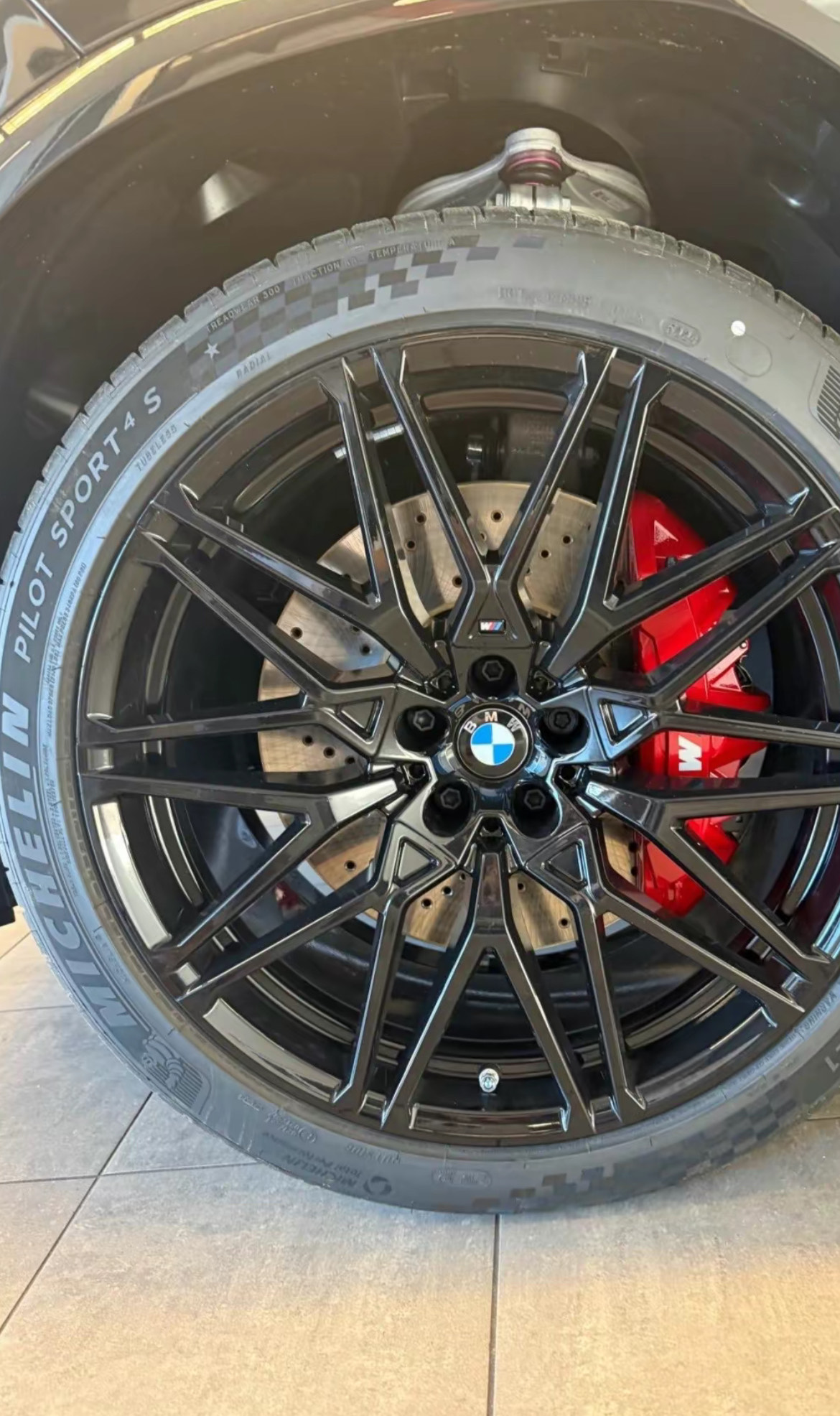 
								2025 BMW X6 M COMPETITION full									