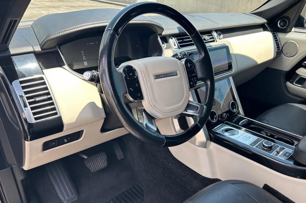 
								2019 Range Rover Supercharged full									