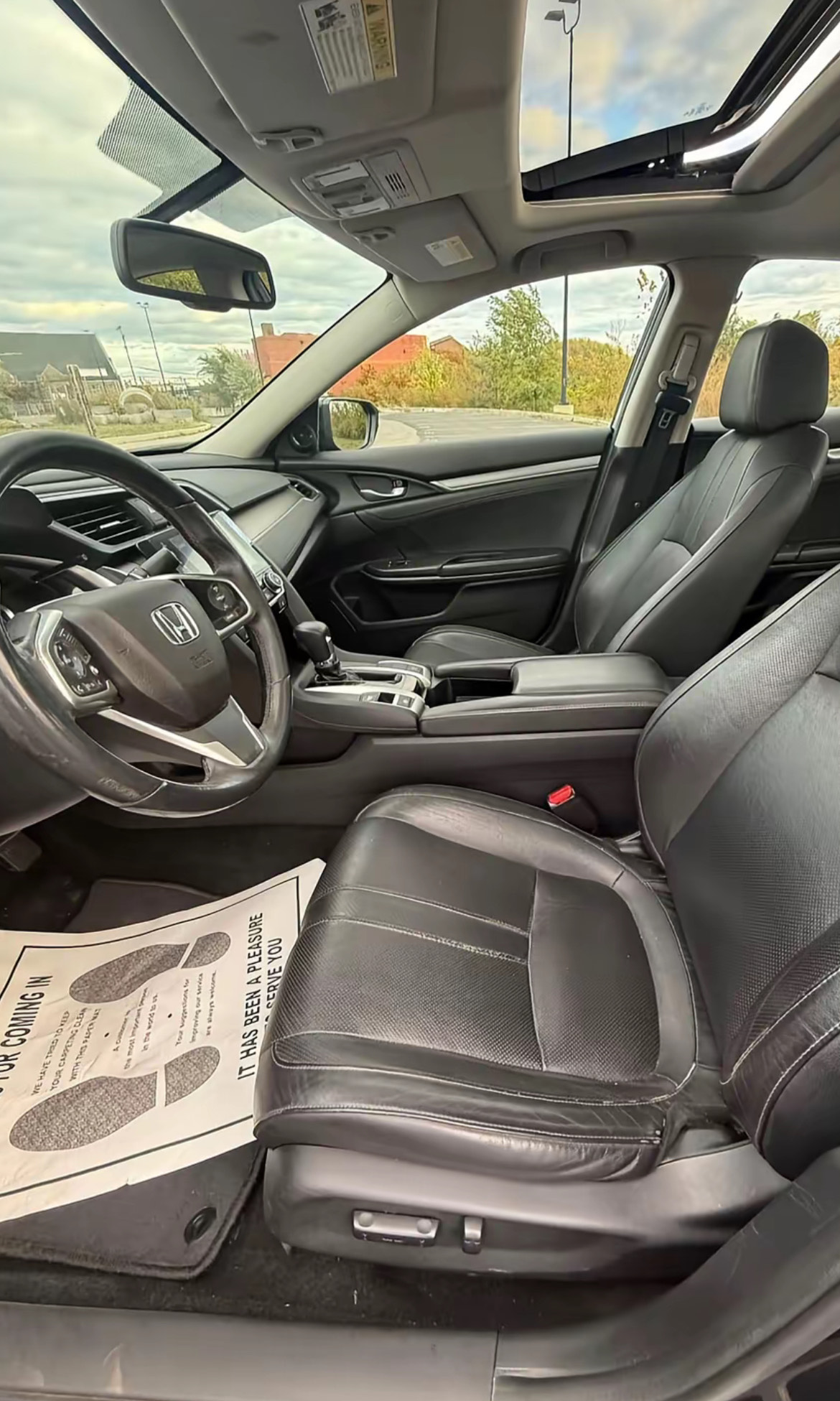 
								2016 Honda Civic • EX-L w/Honda Sensing Sedan 4D full									