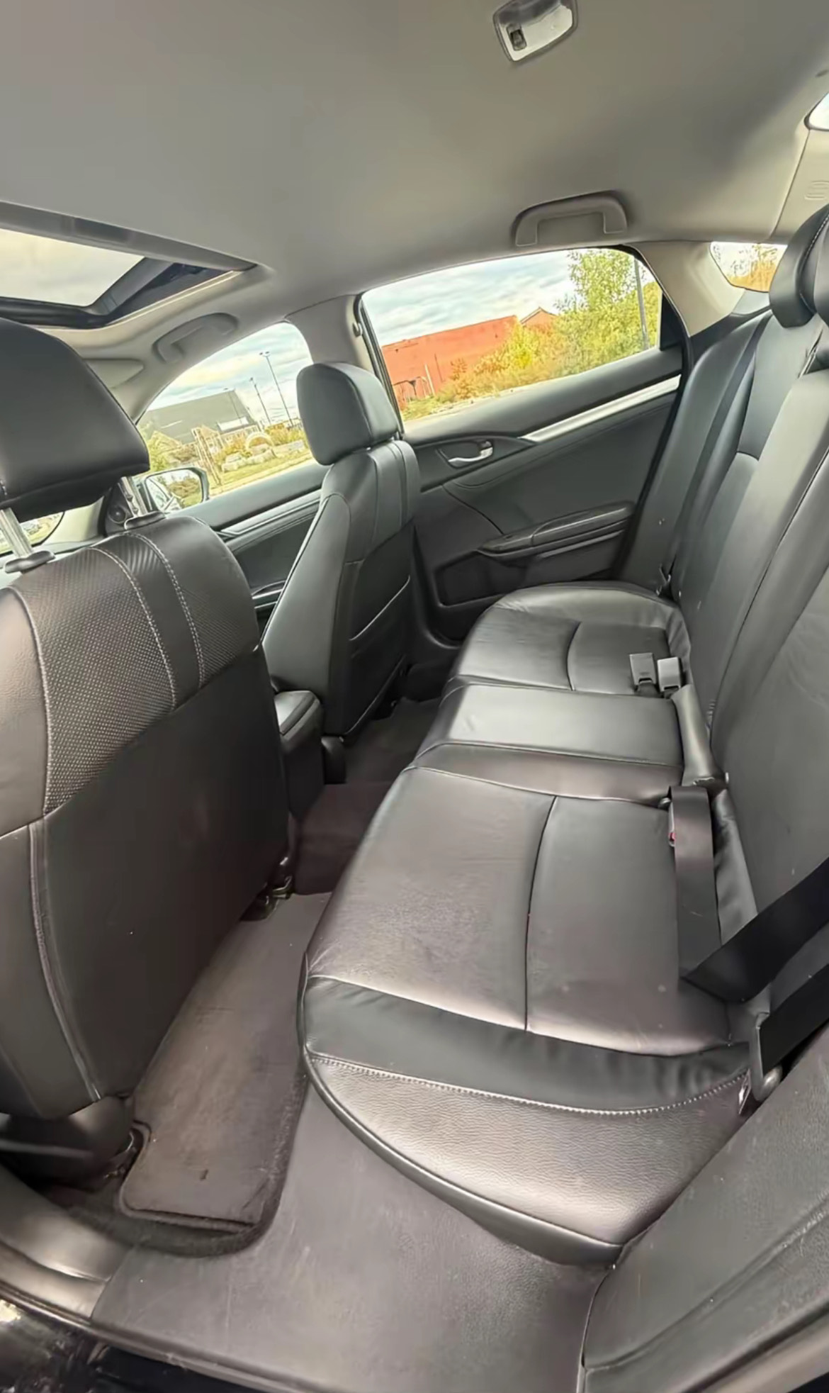 
								2016 Honda Civic • EX-L w/Honda Sensing Sedan 4D full									