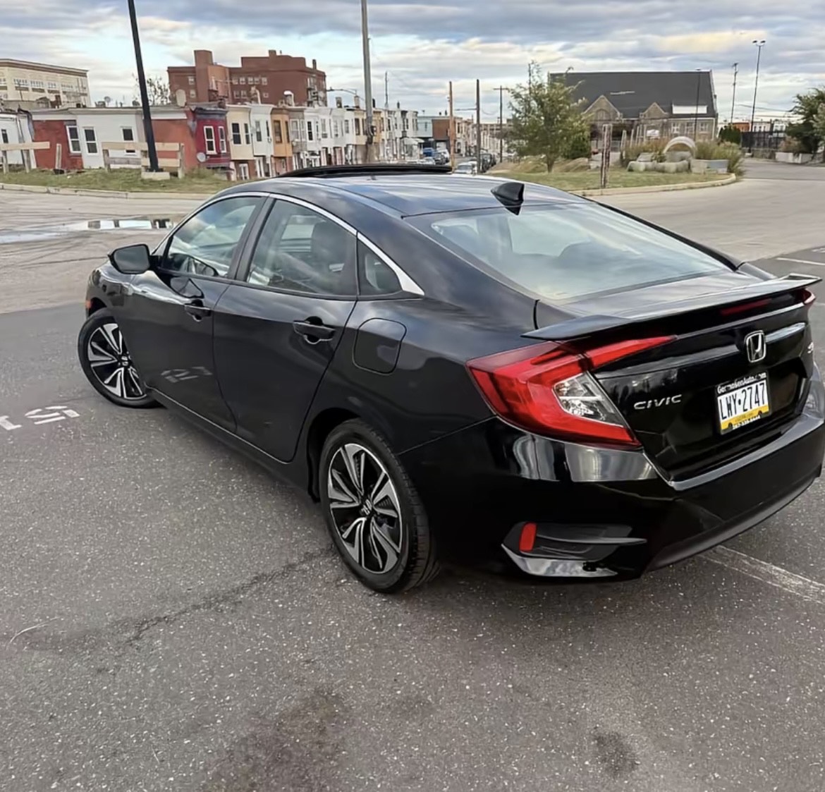 
								2016 Honda Civic • EX-L w/Honda Sensing Sedan 4D full									