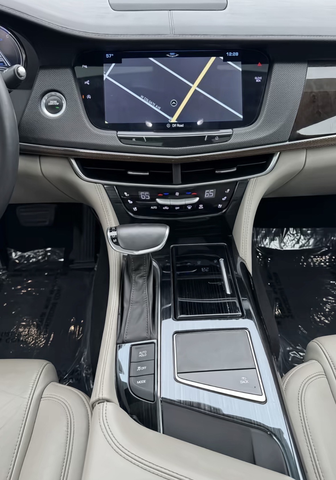 
								2016 Cadillac CT6 • 3.0 Twin Turbo Premium Luxury Sedan 4D full									