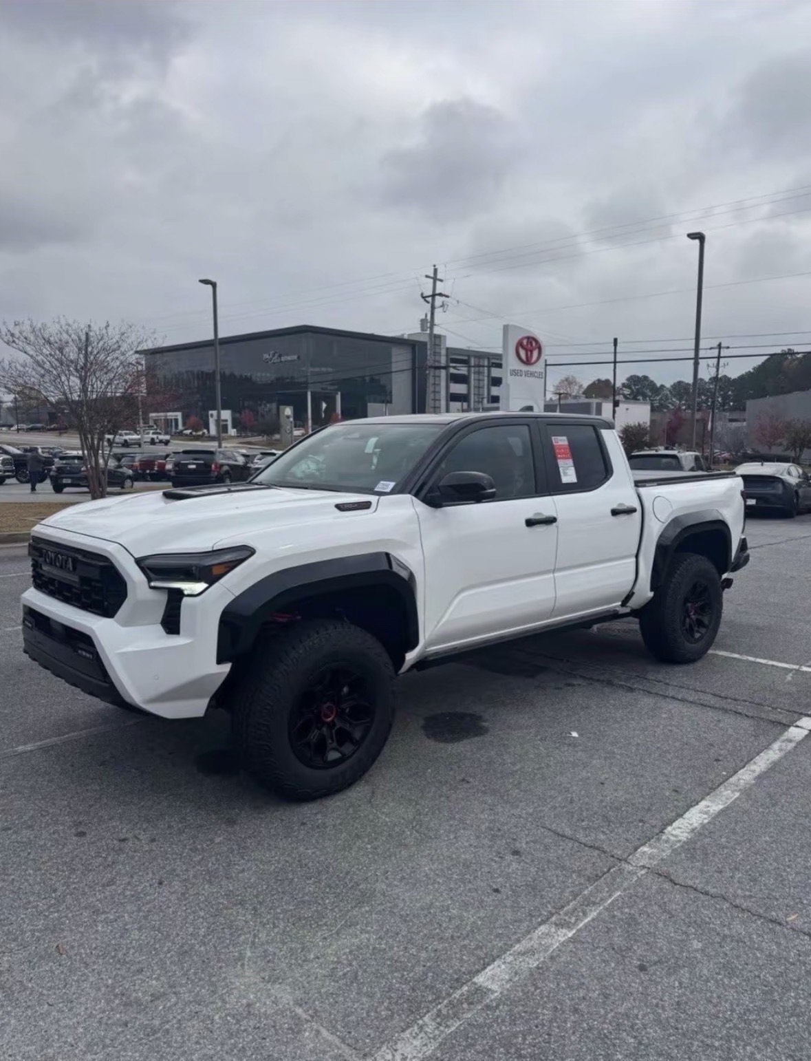 
								2025 Toyota Tacoma Double Cab • TRD Pro Pickup full									