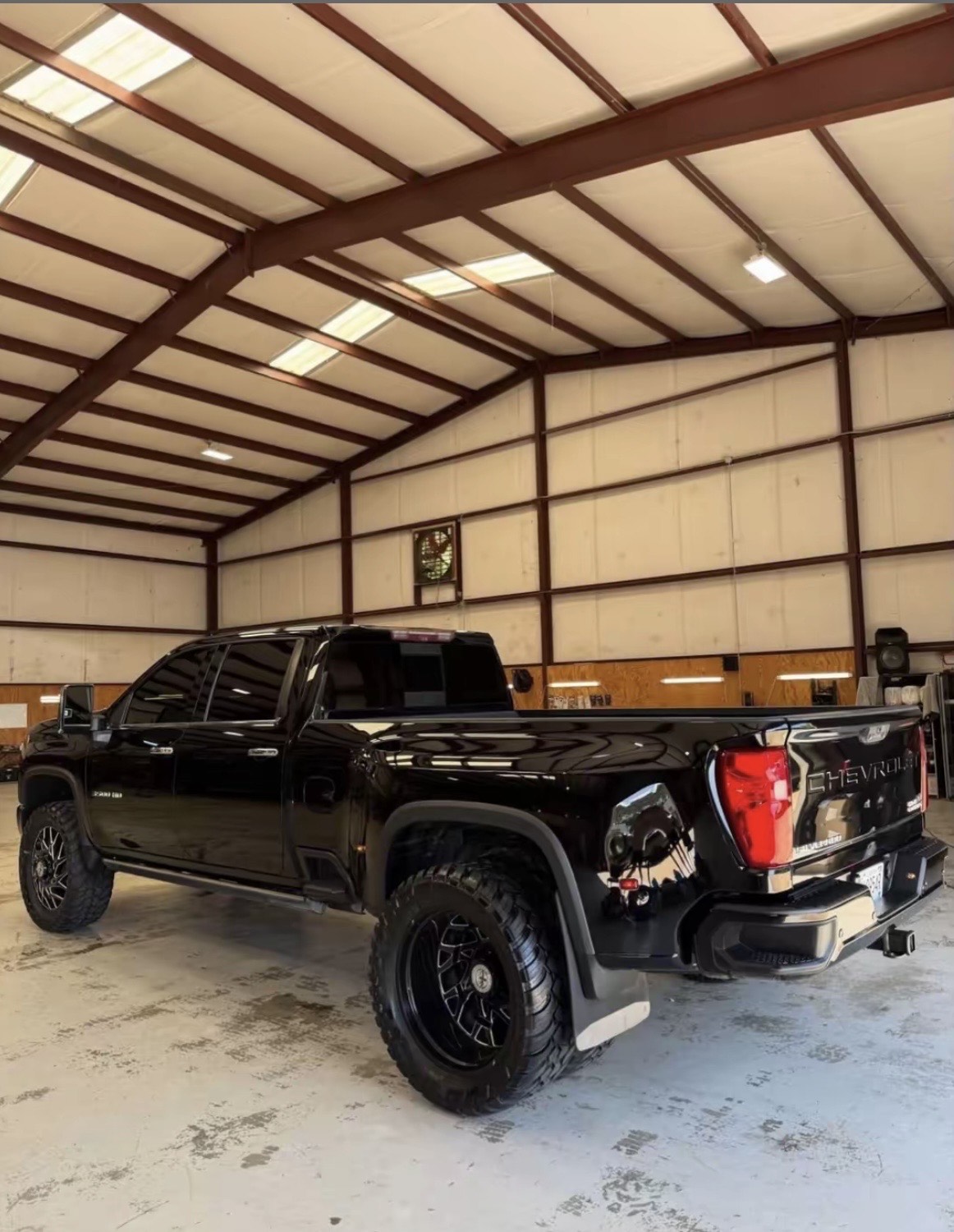 
										2021 Chevrolet Silverado 3500HD DRW full									