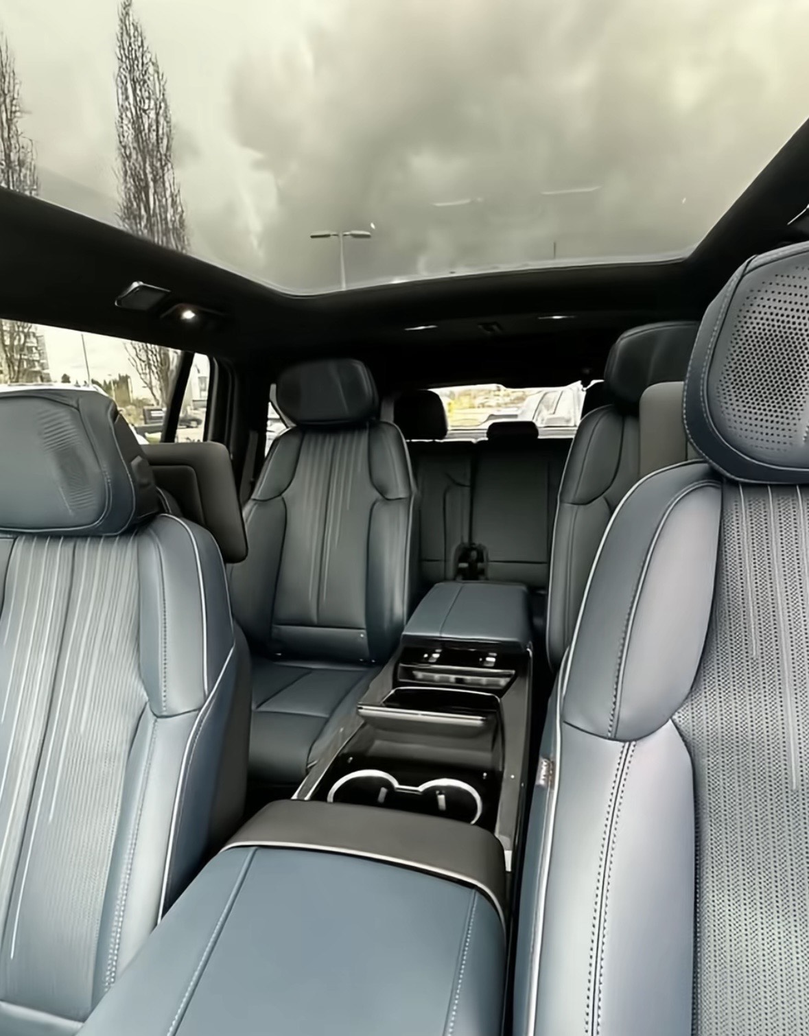 
								2026 Cadillac Escalade IQ Grand Luxury SUV EV full									